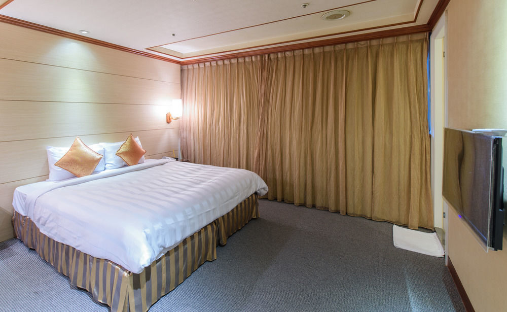 Silken Hotel Taipeh Exterior foto